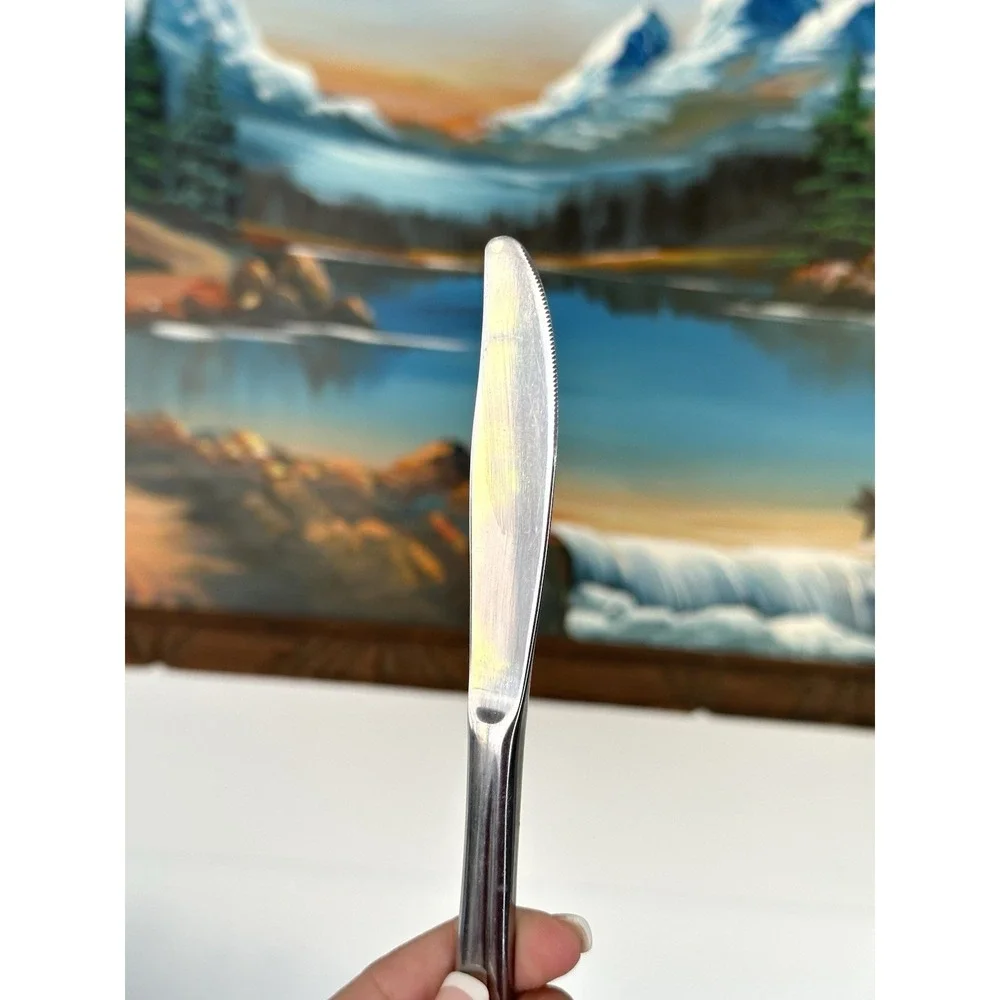 1968 INTERNATIONAL Silver TRADEWINDS  Jamaica Modern Solid Knife Four Dinner‎